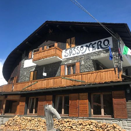Sasso Nero Hotel Chiesa in Valmalenco Kültér fotó
