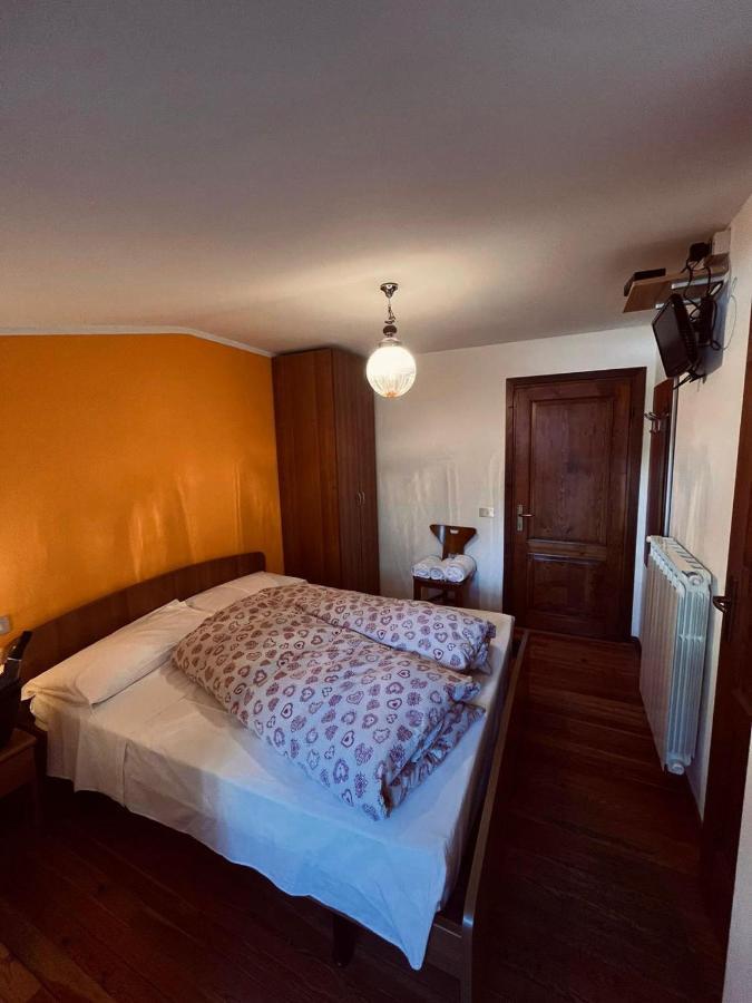 Sasso Nero Hotel Chiesa in Valmalenco Kültér fotó