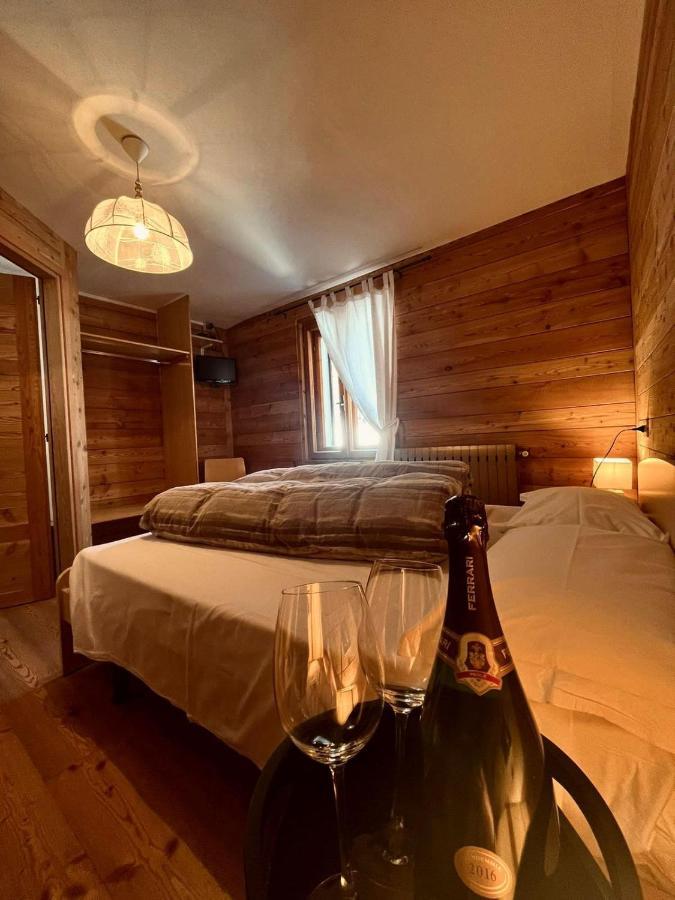 Sasso Nero Hotel Chiesa in Valmalenco Kültér fotó