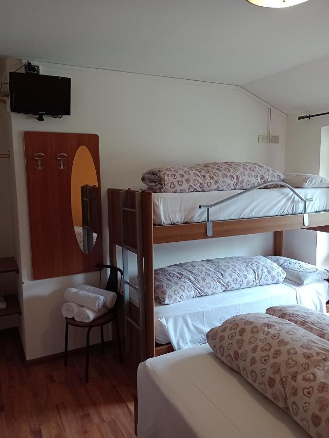Sasso Nero Hotel Chiesa in Valmalenco Kültér fotó