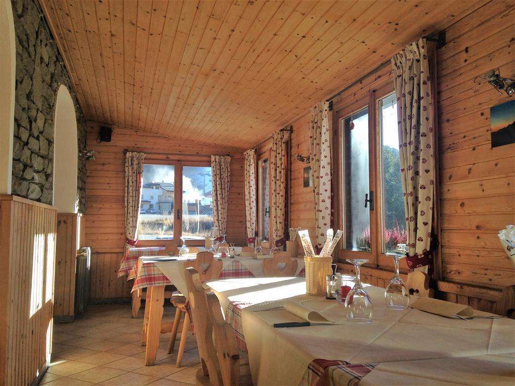 Sasso Nero Hotel Chiesa in Valmalenco Kültér fotó