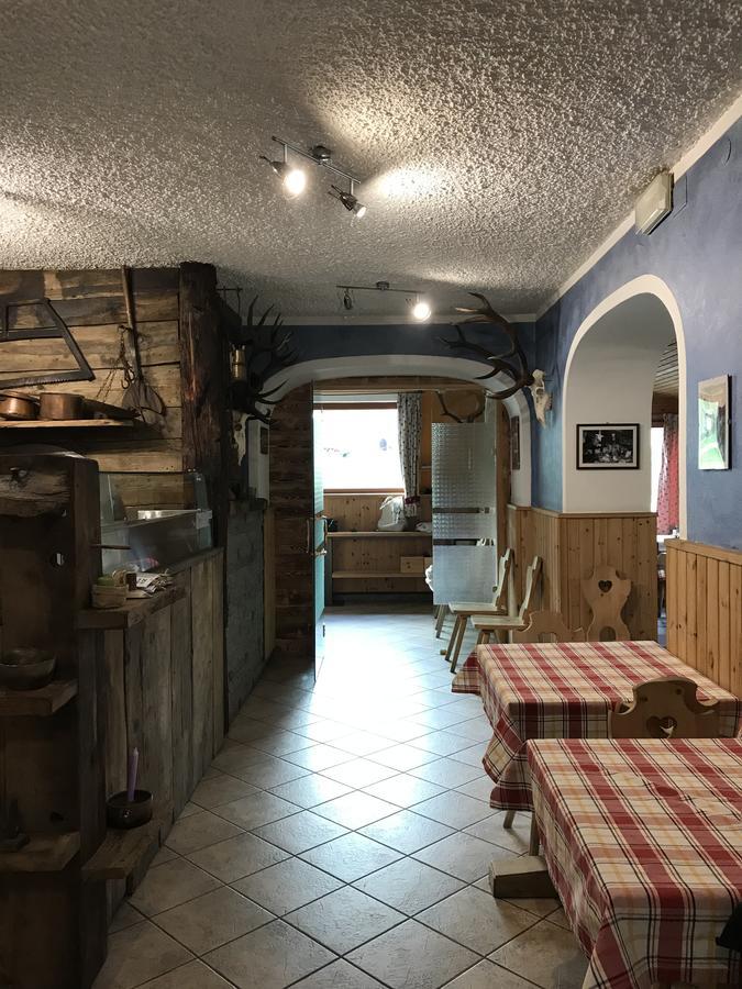 Sasso Nero Hotel Chiesa in Valmalenco Kültér fotó