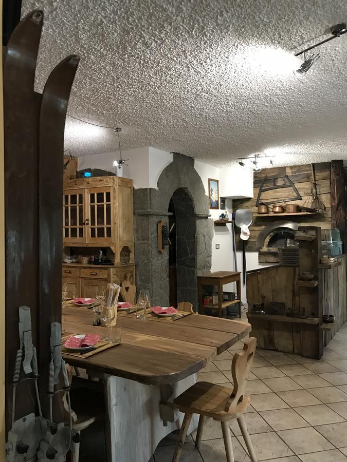 Sasso Nero Hotel Chiesa in Valmalenco Kültér fotó