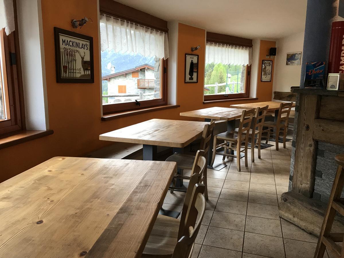 Sasso Nero Hotel Chiesa in Valmalenco Kültér fotó