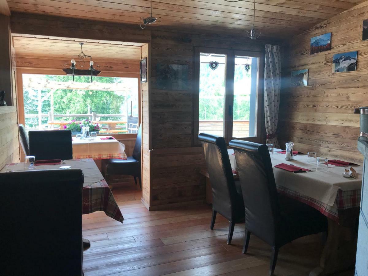 Sasso Nero Hotel Chiesa in Valmalenco Kültér fotó